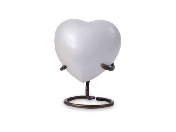 Trinity Pearl White Heart Urn